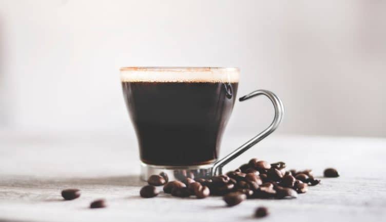 Jak wybrać ekspres kolbowy do domu